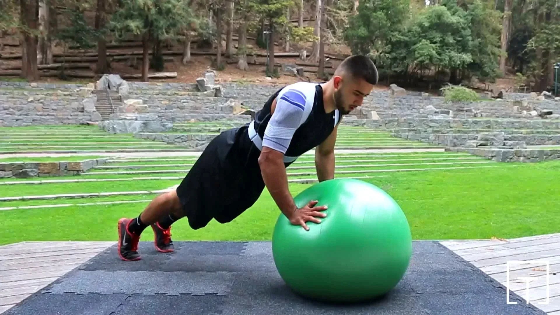 Stability Ball Push Ups Workout - Bauerfeind United Kingdom