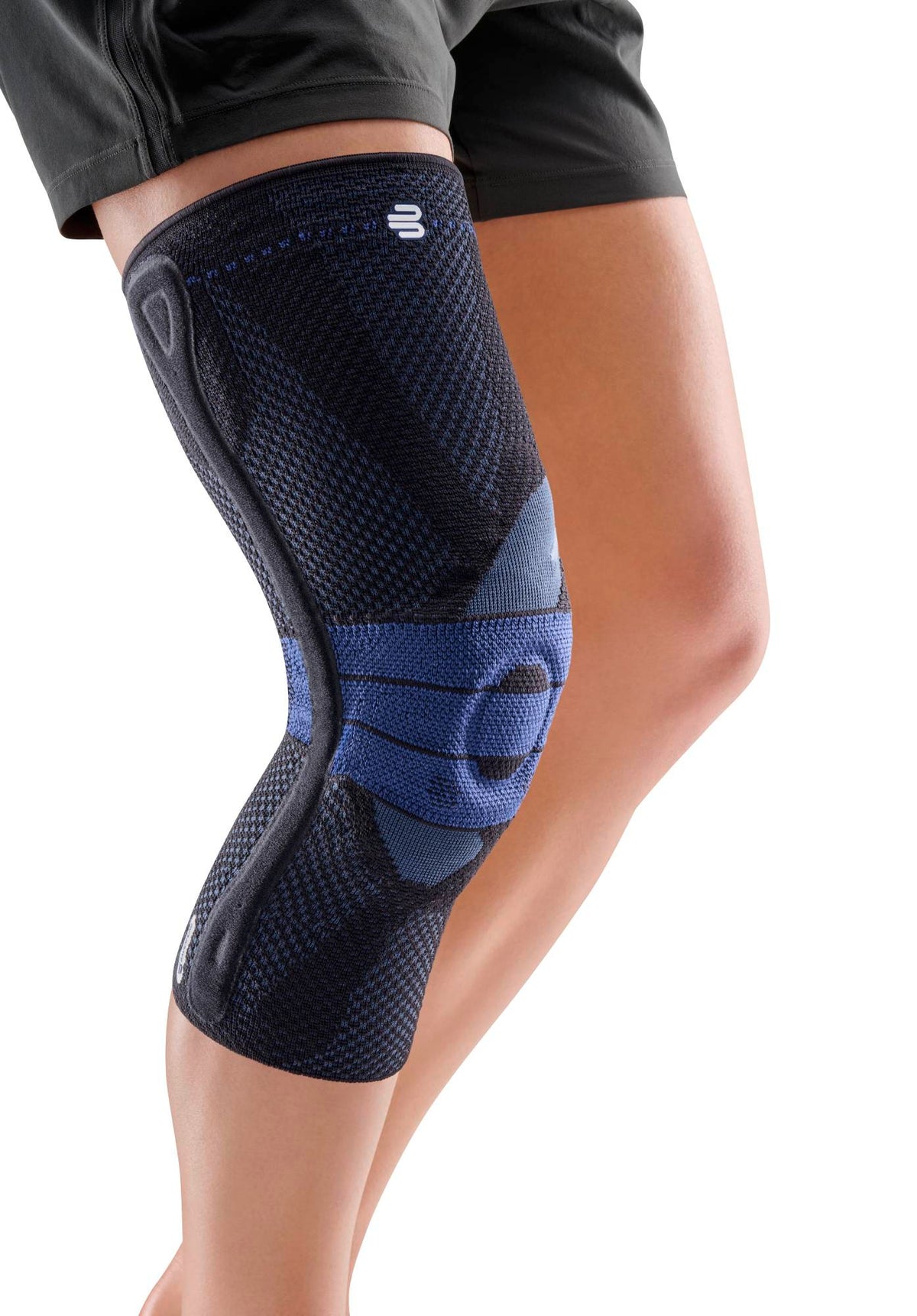 Bauerfeind GenuTrain P3 knee support in Black