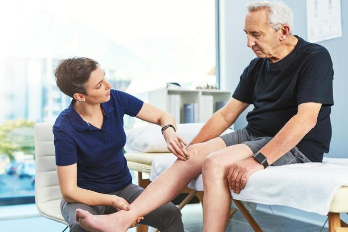 Arthritis In The Knee - Bauerfeind United Kingdom